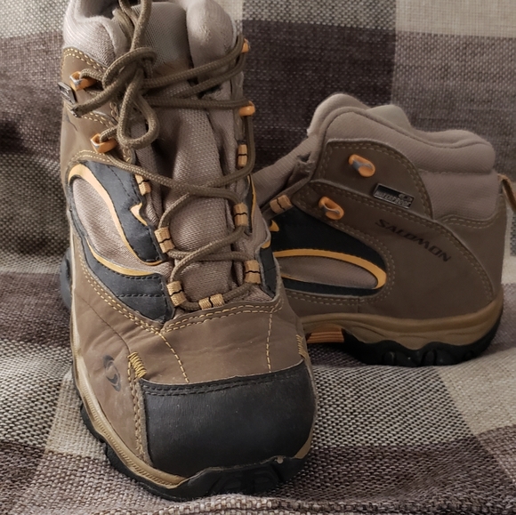 salomon kids hiking boots